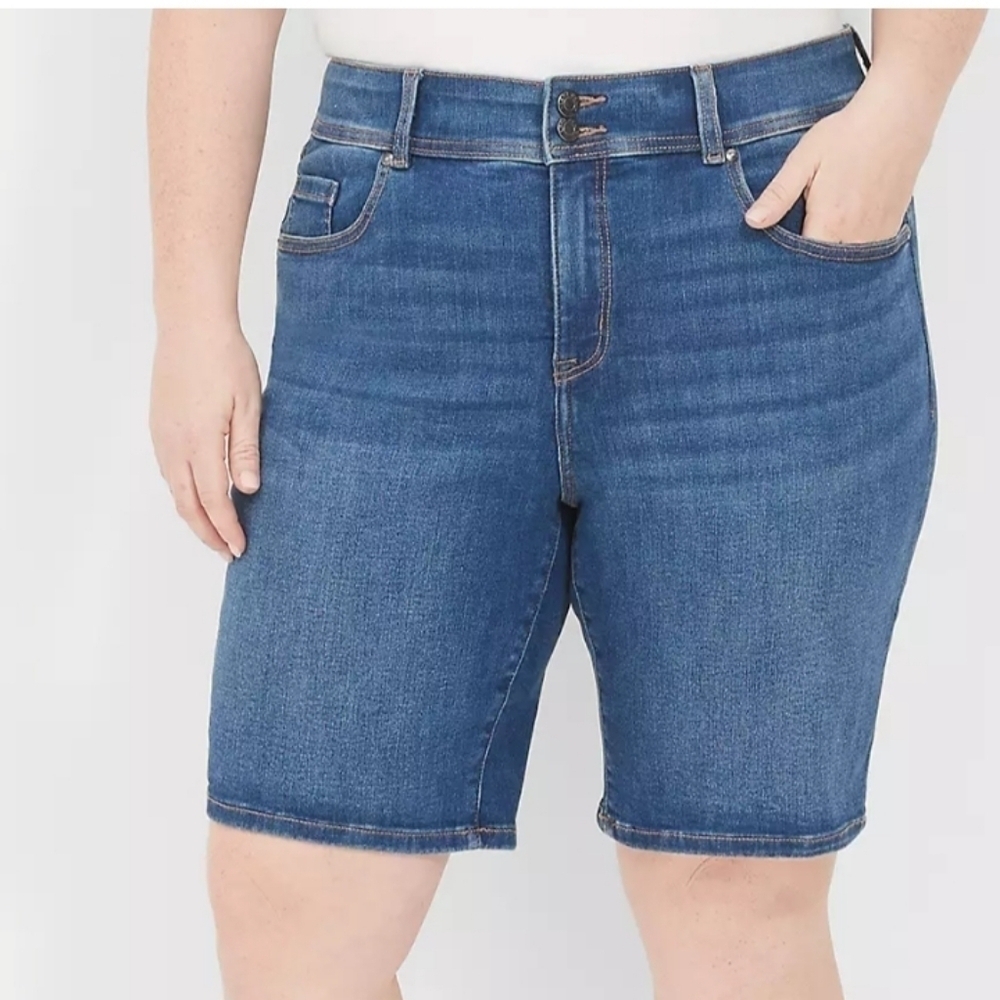 Lane Bryant blue Jean 2 button shorts shorts 5 pocket